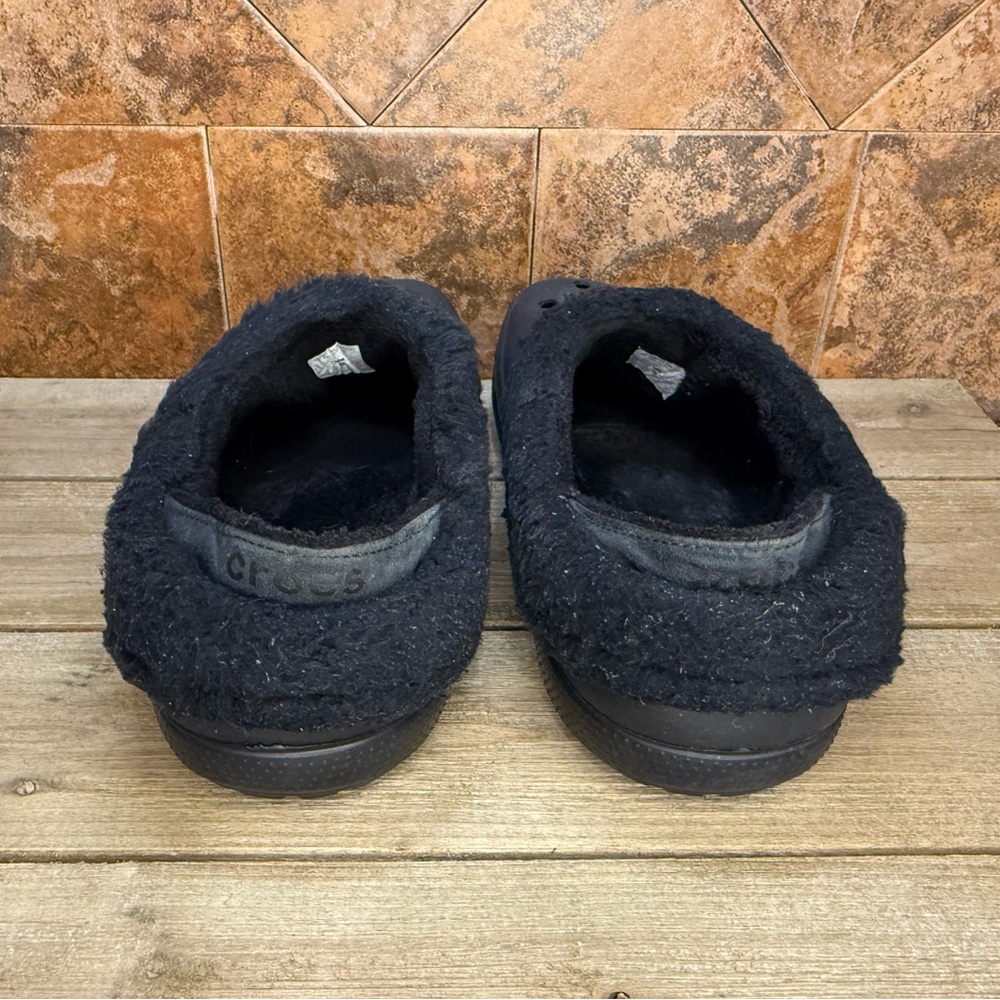 Fleece lined CROCS - Picture 4 of 5